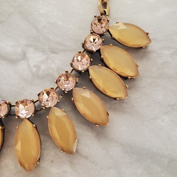 ✨ J.Crew Large Jumbo Rhinestone Crystals Pink Taupe Statement Necklace ✨ - Picture 5 of 16